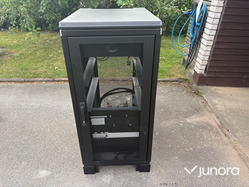 Ferroamp Energy Hub XL Cabinet 24U
