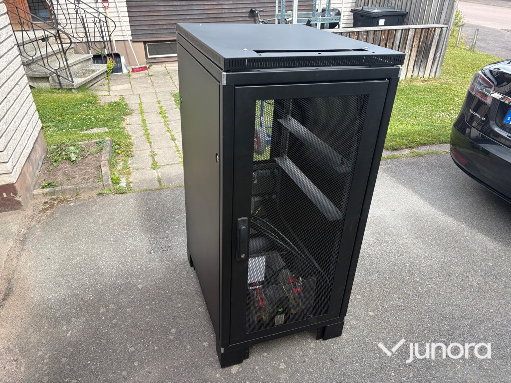Ferroamp Energy Hub XL Cabinet 24U