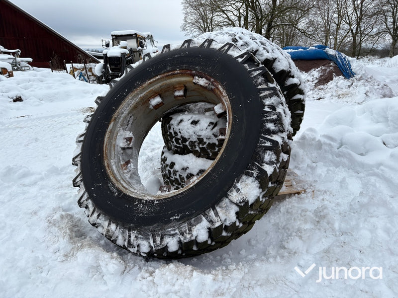 Traktordäck - Nokia 14.9-24 & 18.4-38