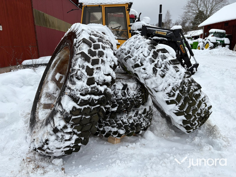 Traktordäck - Nokia 14.9-24 & 18.4-38