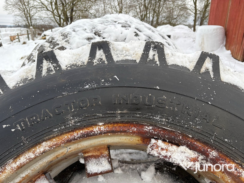 Traktordäck - Nokia 14.9-24 & 18.4-38