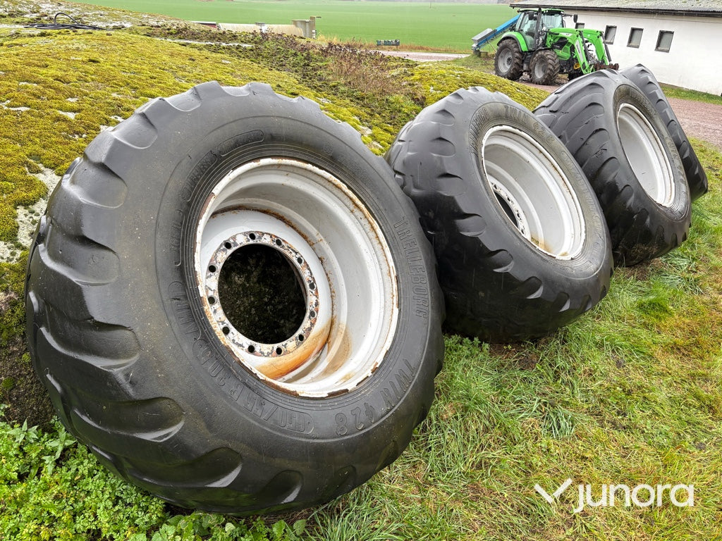 Däck - Trelleborg Twin 428 med fälg