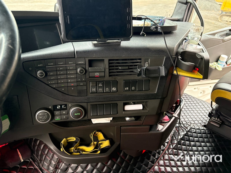 Dragbil / Lastbil - VOLVO FH 6X4