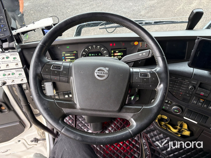 Dragbil / Lastbil - VOLVO FH 6X4