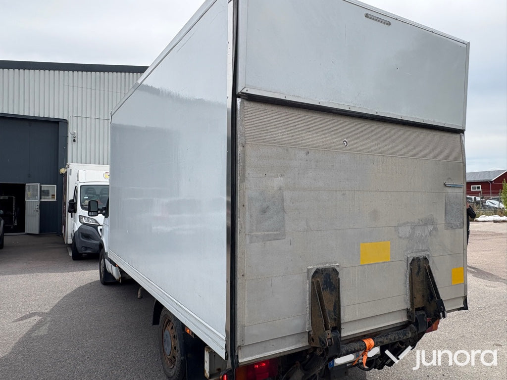 Lätt lastbil - Renault Master