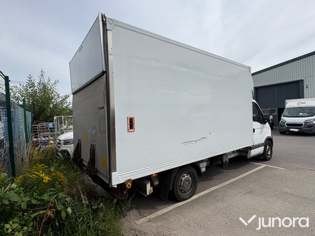 Lätt lastbil - Renault Master