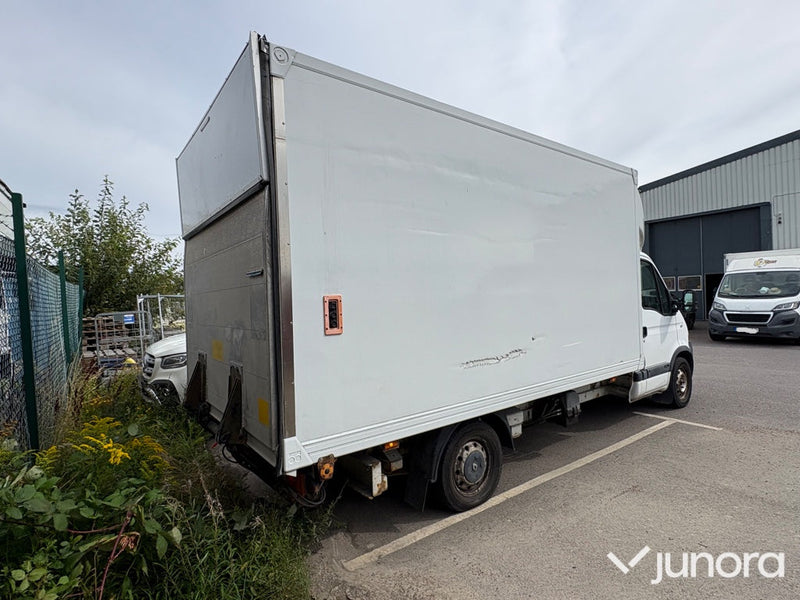 Lätt lastbil - Renault Master