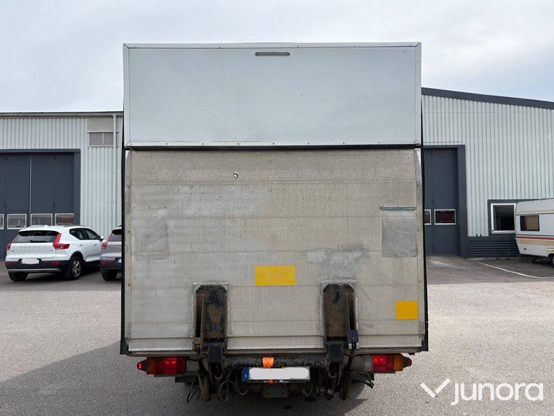 Lätt lastbil - Renault Master