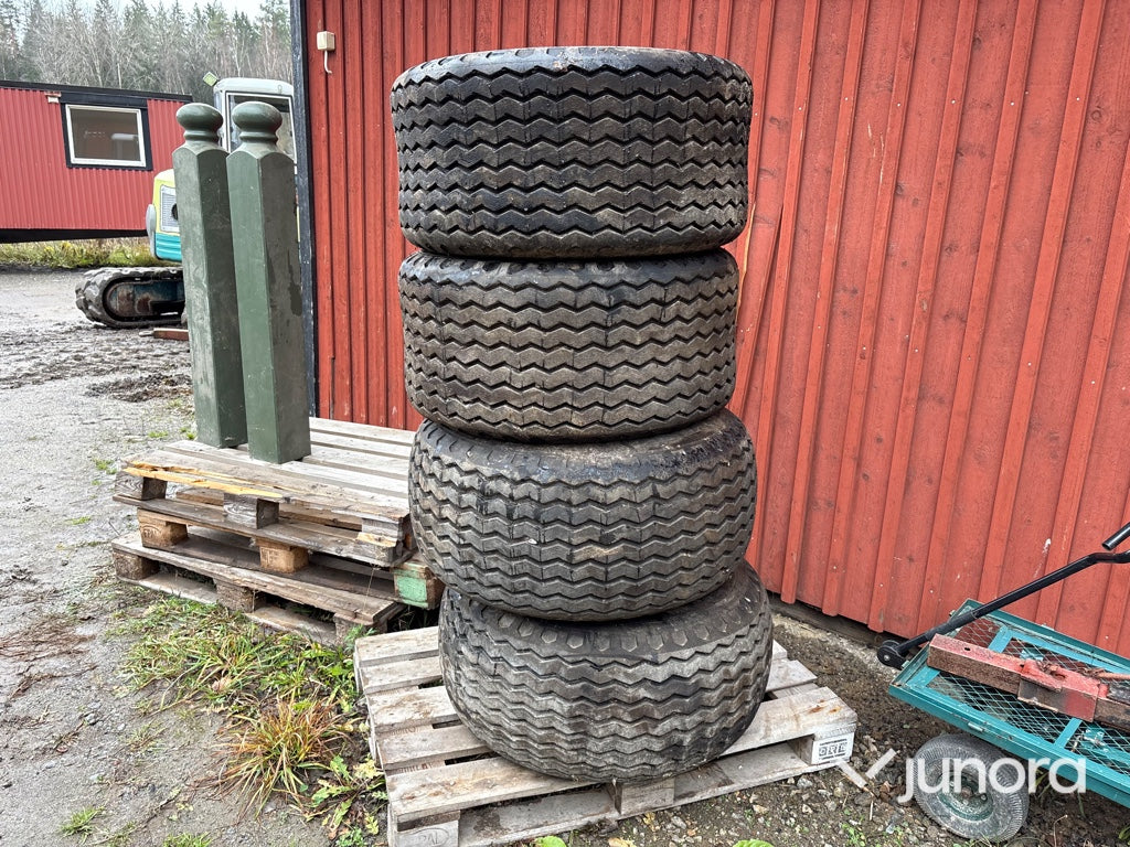 Däck - BKT, Rib 900
