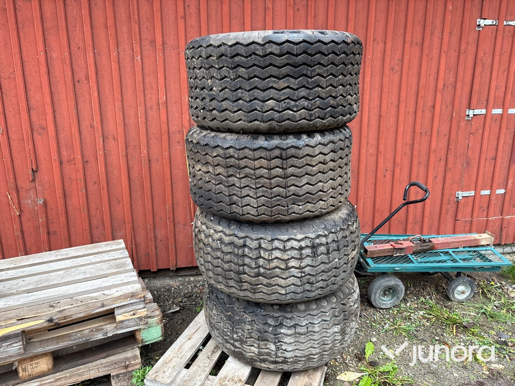 Däck - BKT, Rib 900