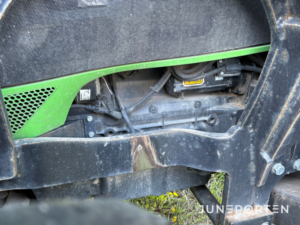 Traktor Deutz Fahr Agrofarm 430TTV med frontlastare