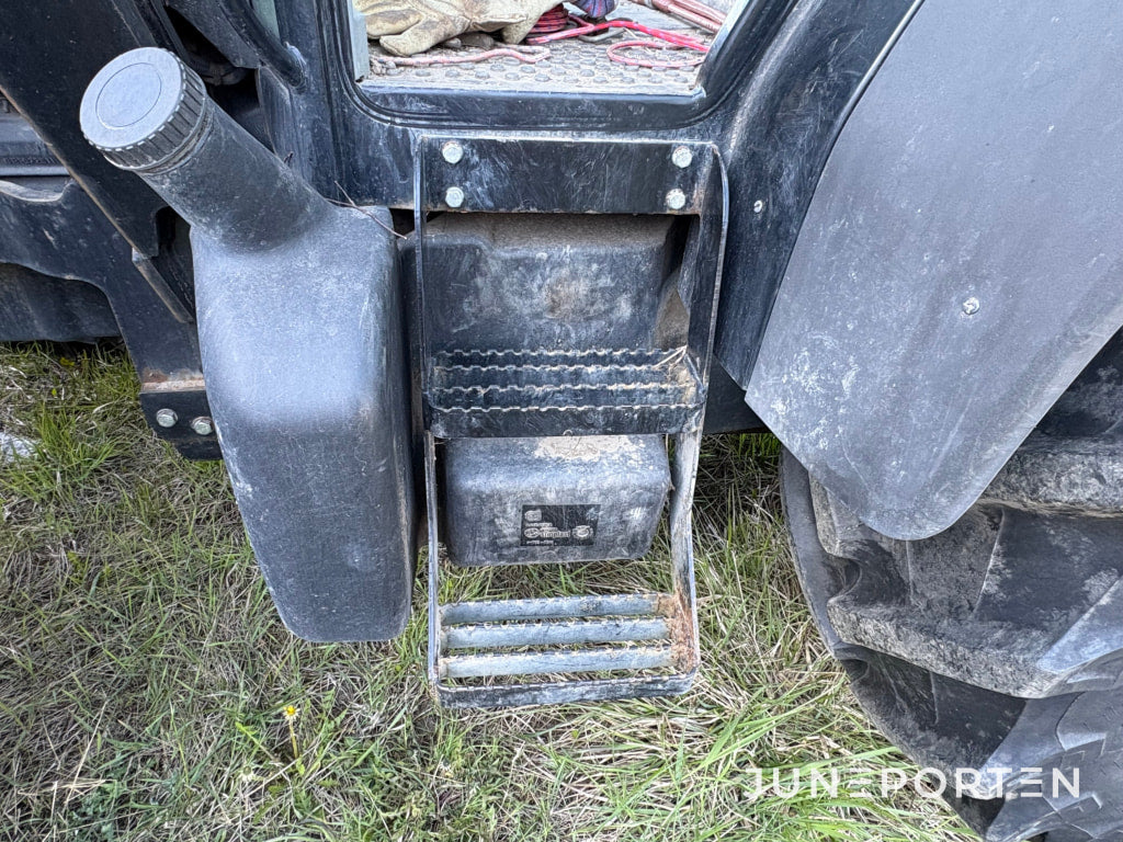 Traktor Deutz Fahr Agrofarm 430TTV med frontlastare