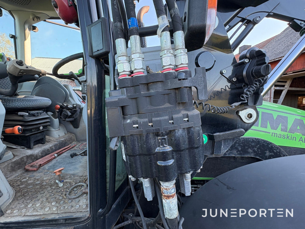 Traktor Deutz Fahr Agrofarm 430TTV med frontlastare