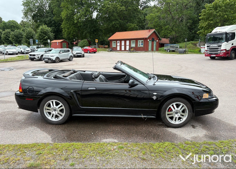 Ford Mustang GT Convertible