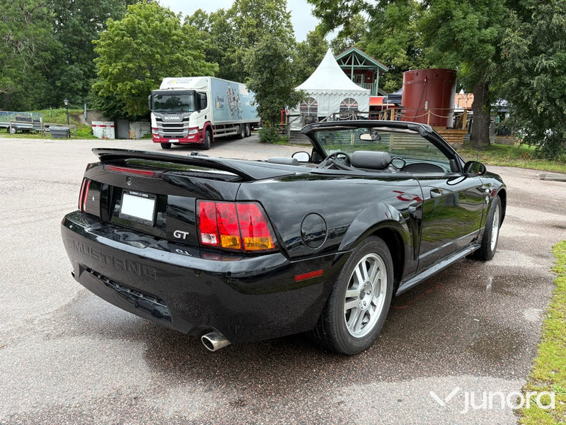 Ford Mustang GT Convertible