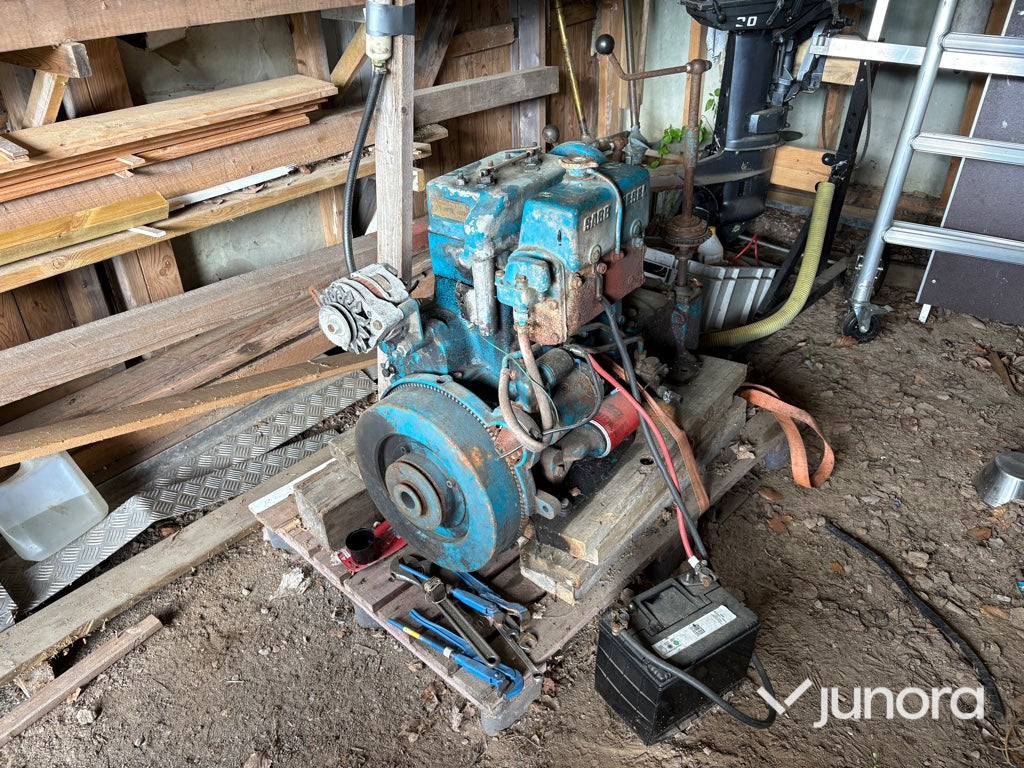 Båtmotor - Sabb Diesel 22 hk med ställbar propeller