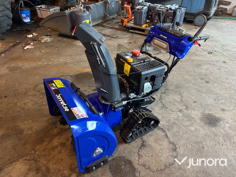 Snöslunga - Bonnet, KC1130MT