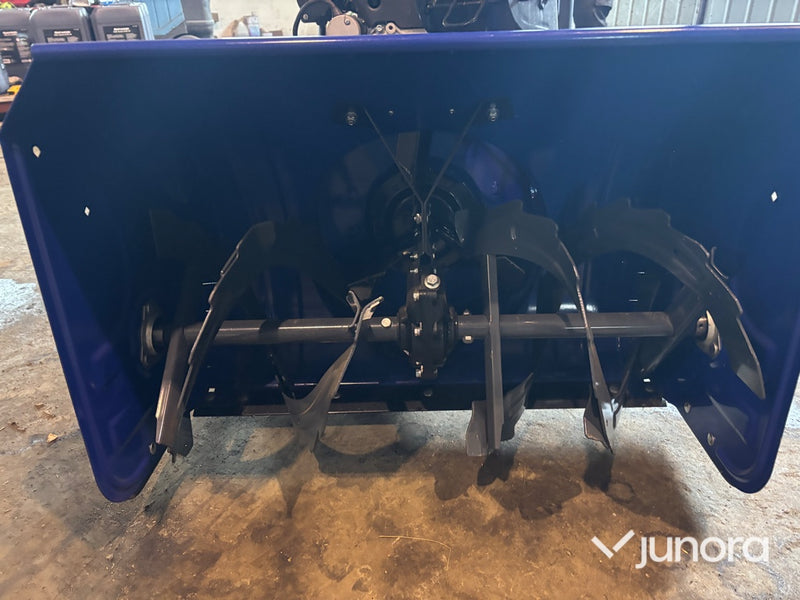 Snöslunga - Bonnet, KC1130MT