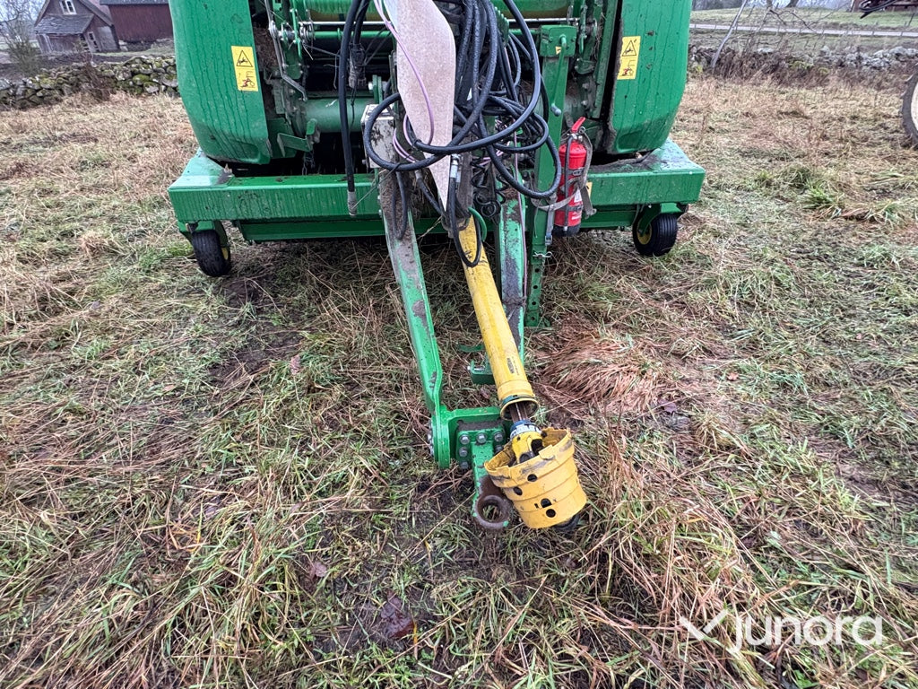 Rundbalspress + Inplastare - John Deere, Goweil G-990