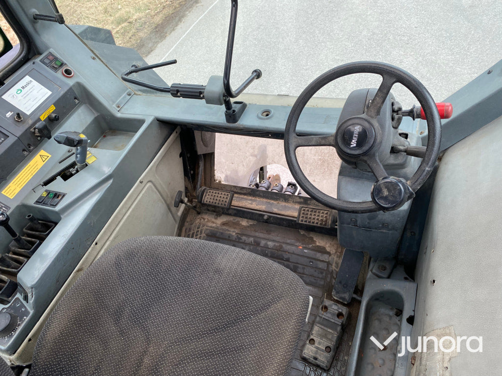 Traktor - Valtra Valmet 6550 twintrac