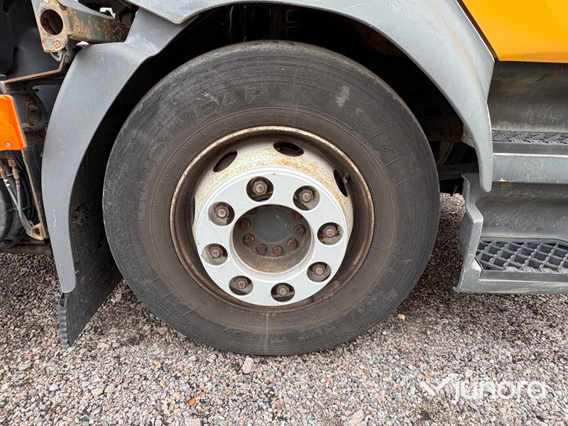 Lastbil Volvo FL 4*2