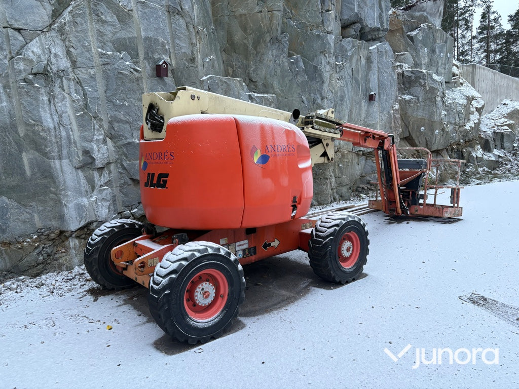 Bomlift - JLG OAJ