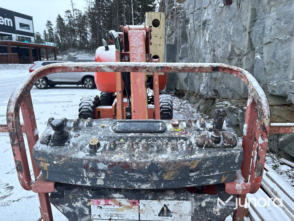 Bomlift - JLG OAJ