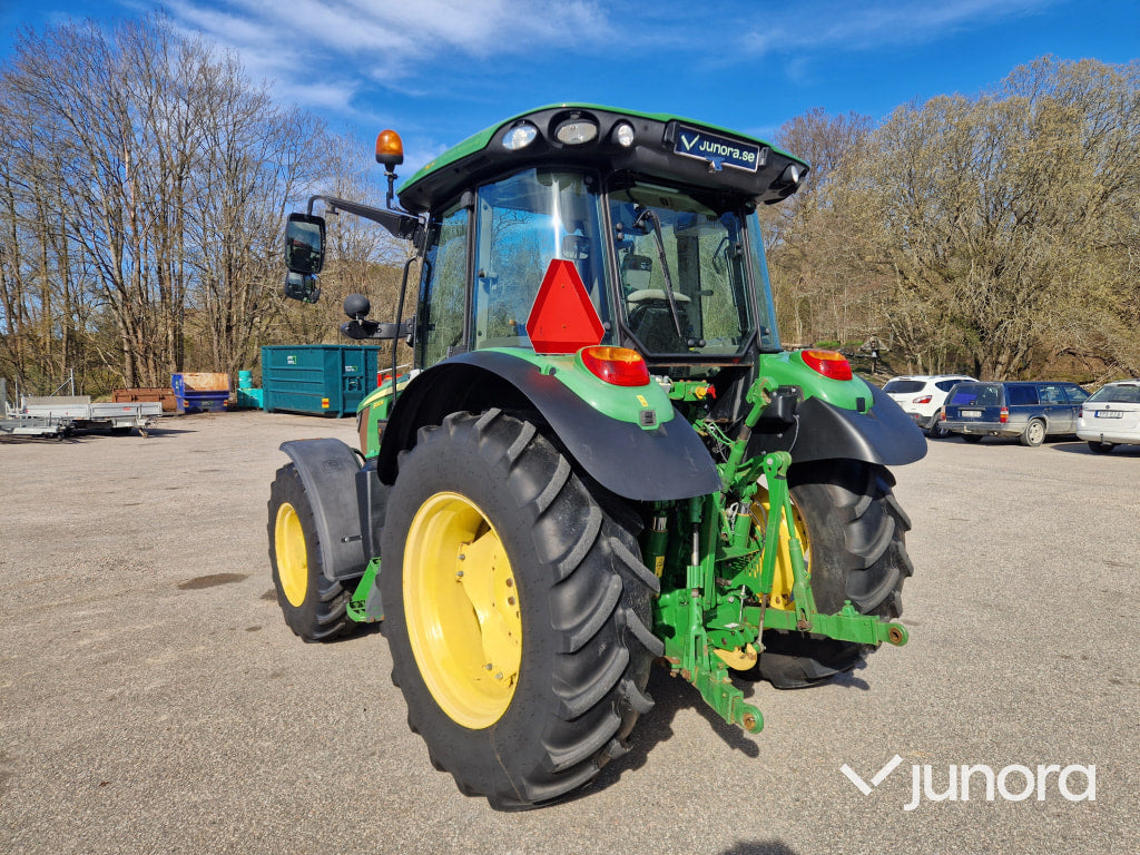 Traktor - John Deere, 5100R
