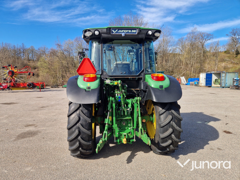 Traktor - John Deere, 5100R