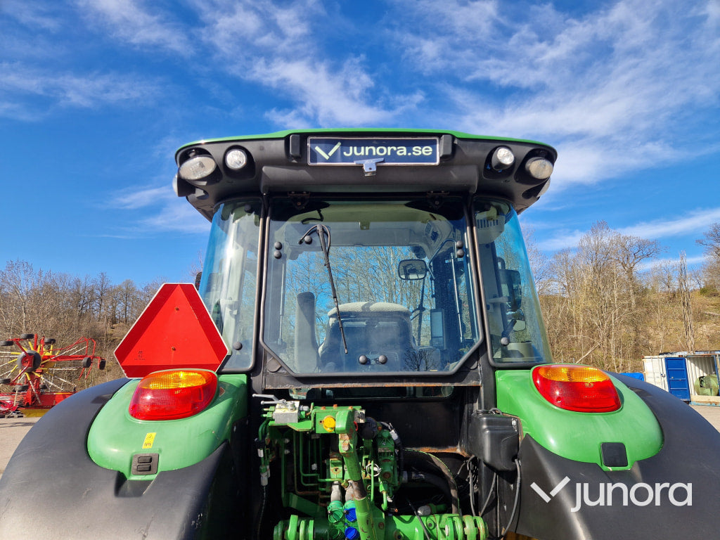 Traktor - John Deere, 5100R