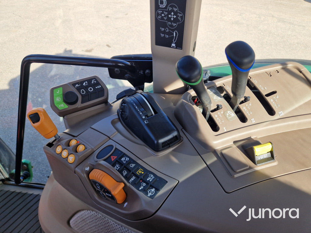 Traktor - John Deere, 5100R