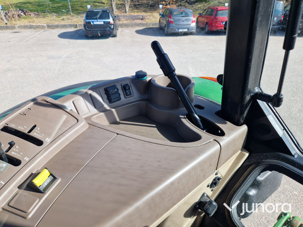 Traktor - John Deere, 5100R