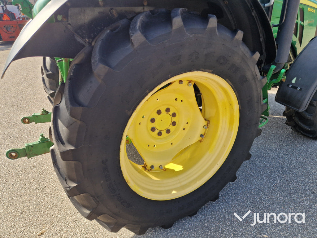 Traktor - John Deere, 5100R