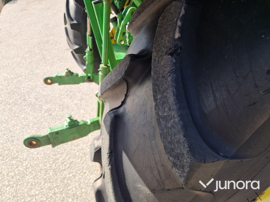 Traktor - John Deere, 5100R