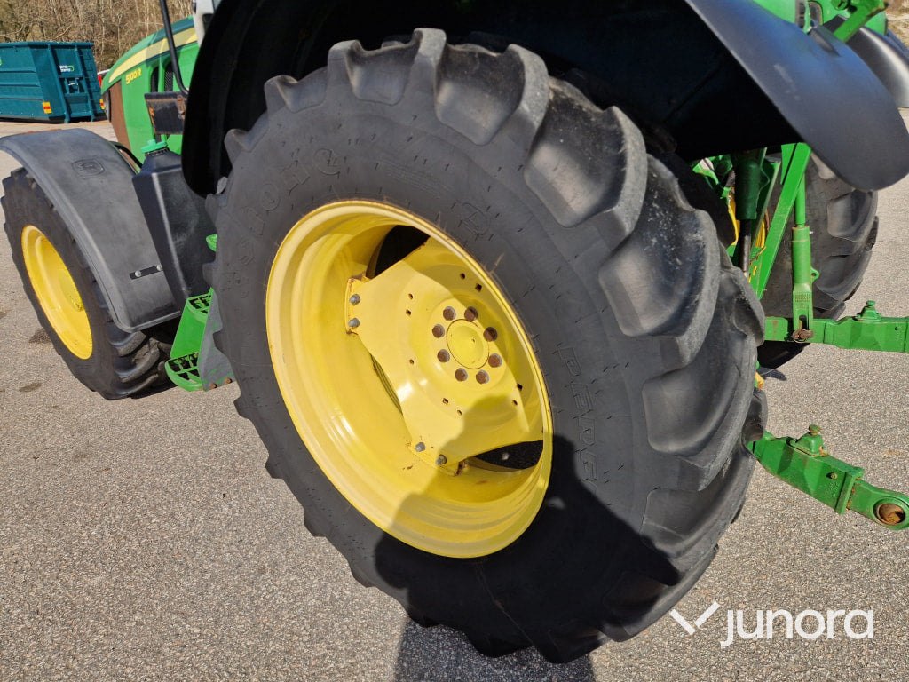 Traktor - John Deere, 5100R