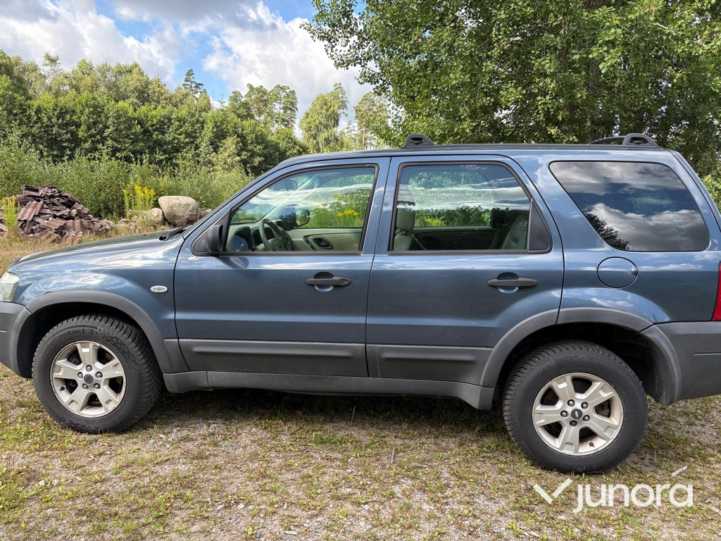 Personbil - Ford, Maverick 3.0 V6