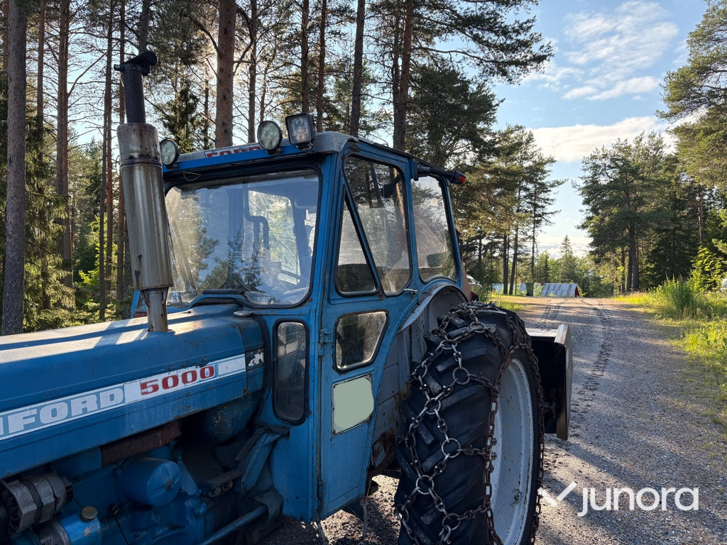 Traktor - FORD 5000