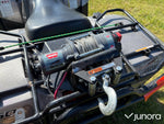 Arctic Cat 550S ATV med plogblad och vinsch