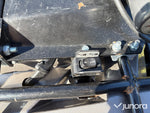 Arctic Cat 550S ATV med plogblad och vinsch