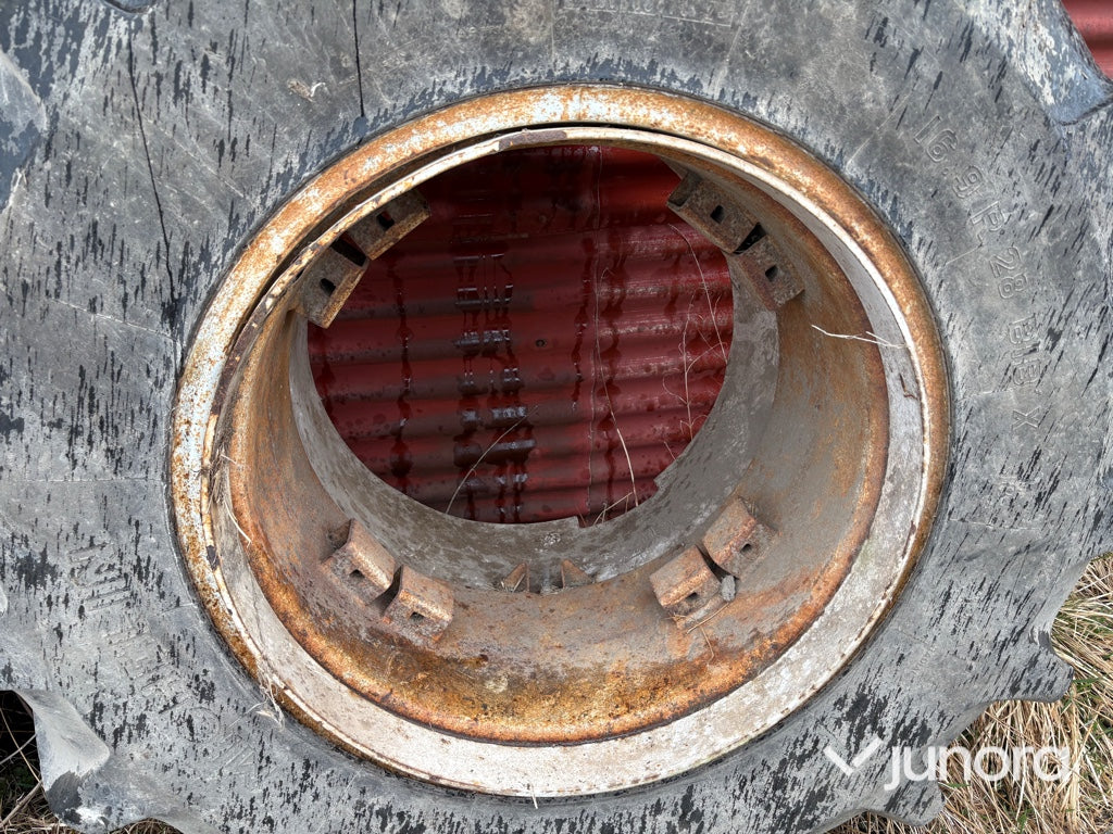 Dubbelmontage - Michelin 16.9R28