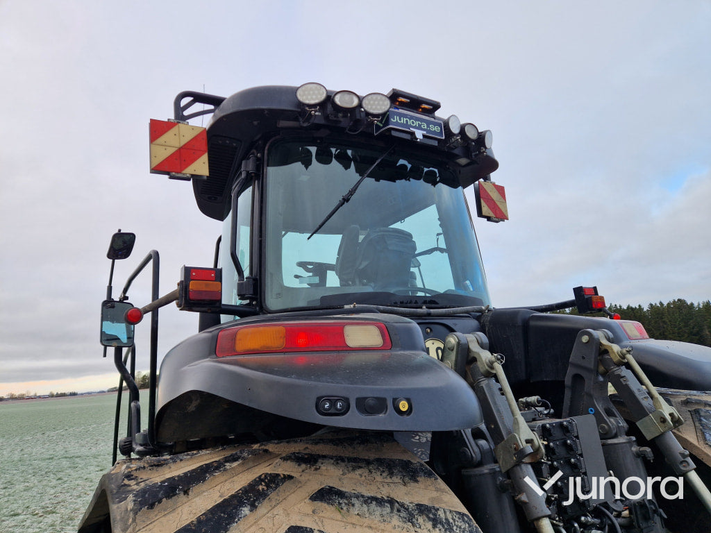 Traktor - Challenger, MT775E