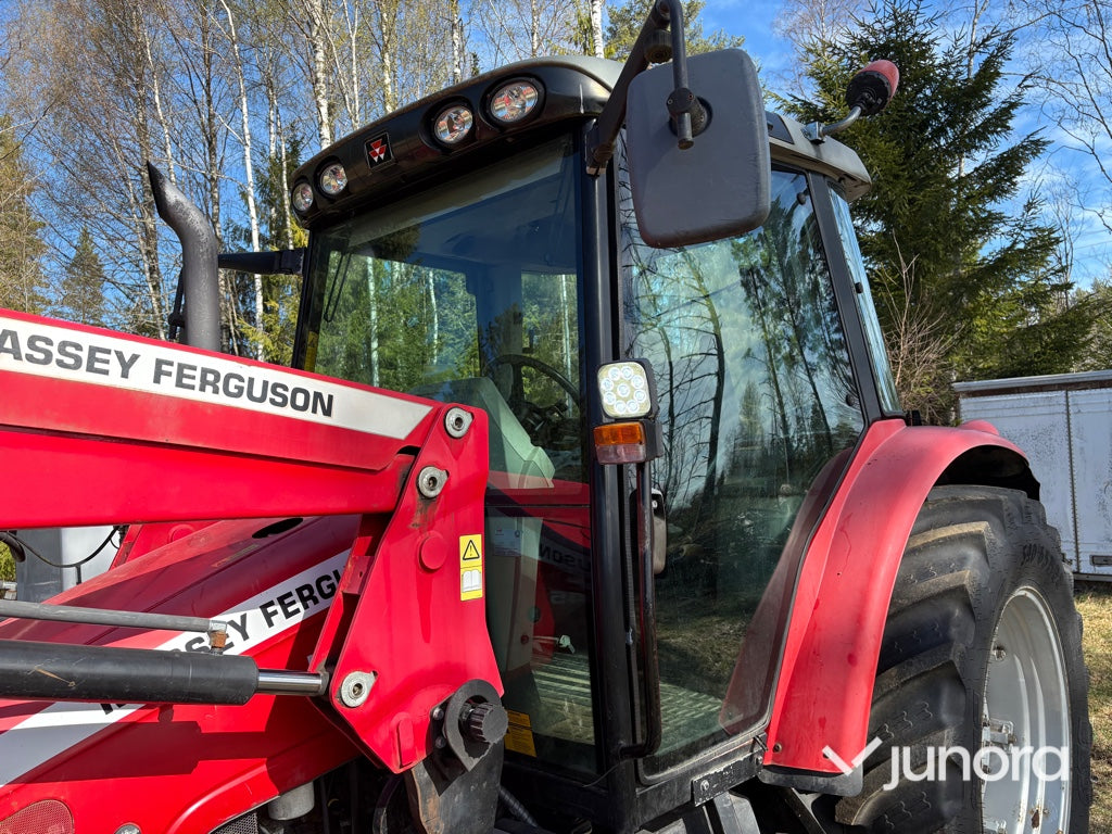 Traktor - Massey Ferguson, 5455 Dyna 4