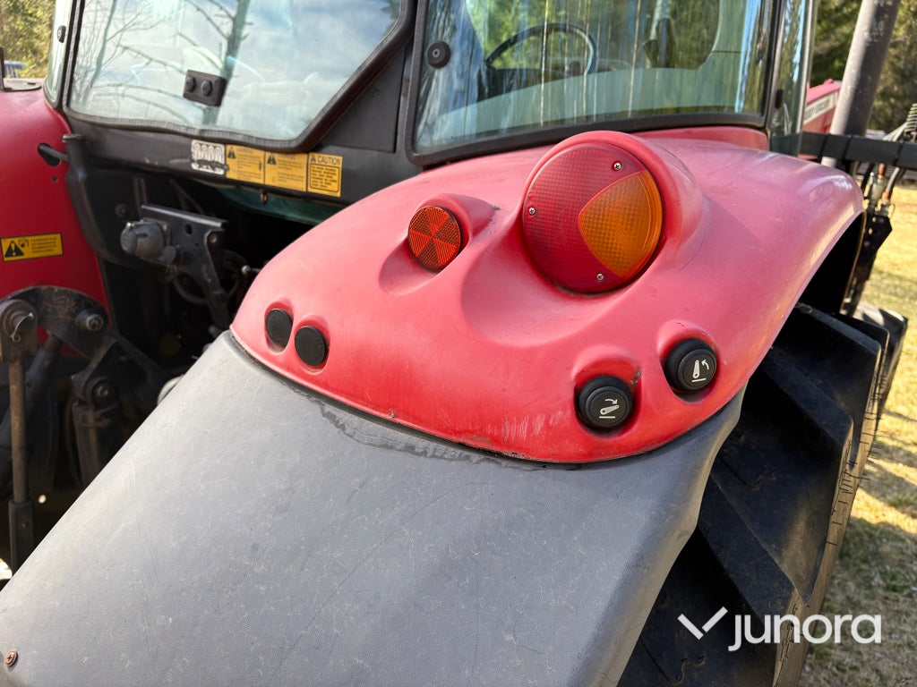 Traktor - Massey Ferguson, 5455 Dyna 4