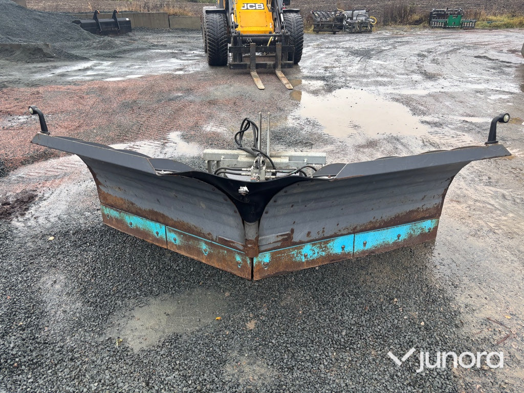 Vikplog - Holms V320