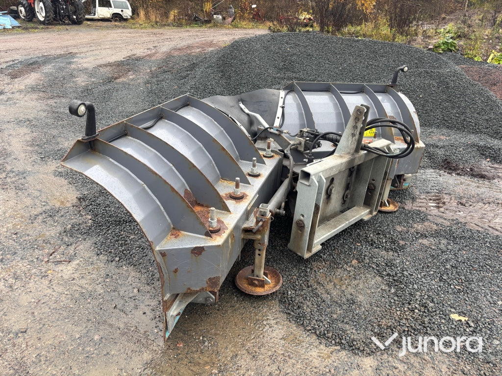 Vikplog - Holms V320