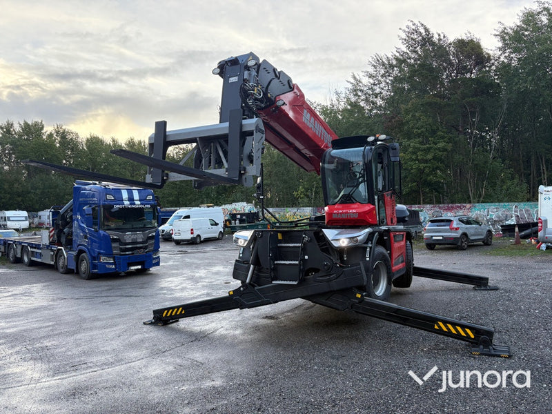 Teleskoplastare Manitou MRT 2570 inkl. tillbehör