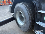 Teleskoplastare Manitou MRT 2570 inkl. tillbehör