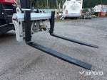 Teleskoplastare Manitou MRT 2570 inkl. tillbehör
