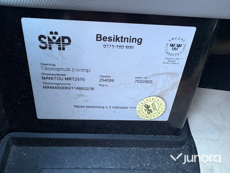 Teleskoplastare Manitou MRT 2570 inkl. tillbehör