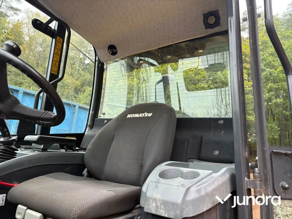 Hjullastare Komatsu WA80M-7 med 4 redskap